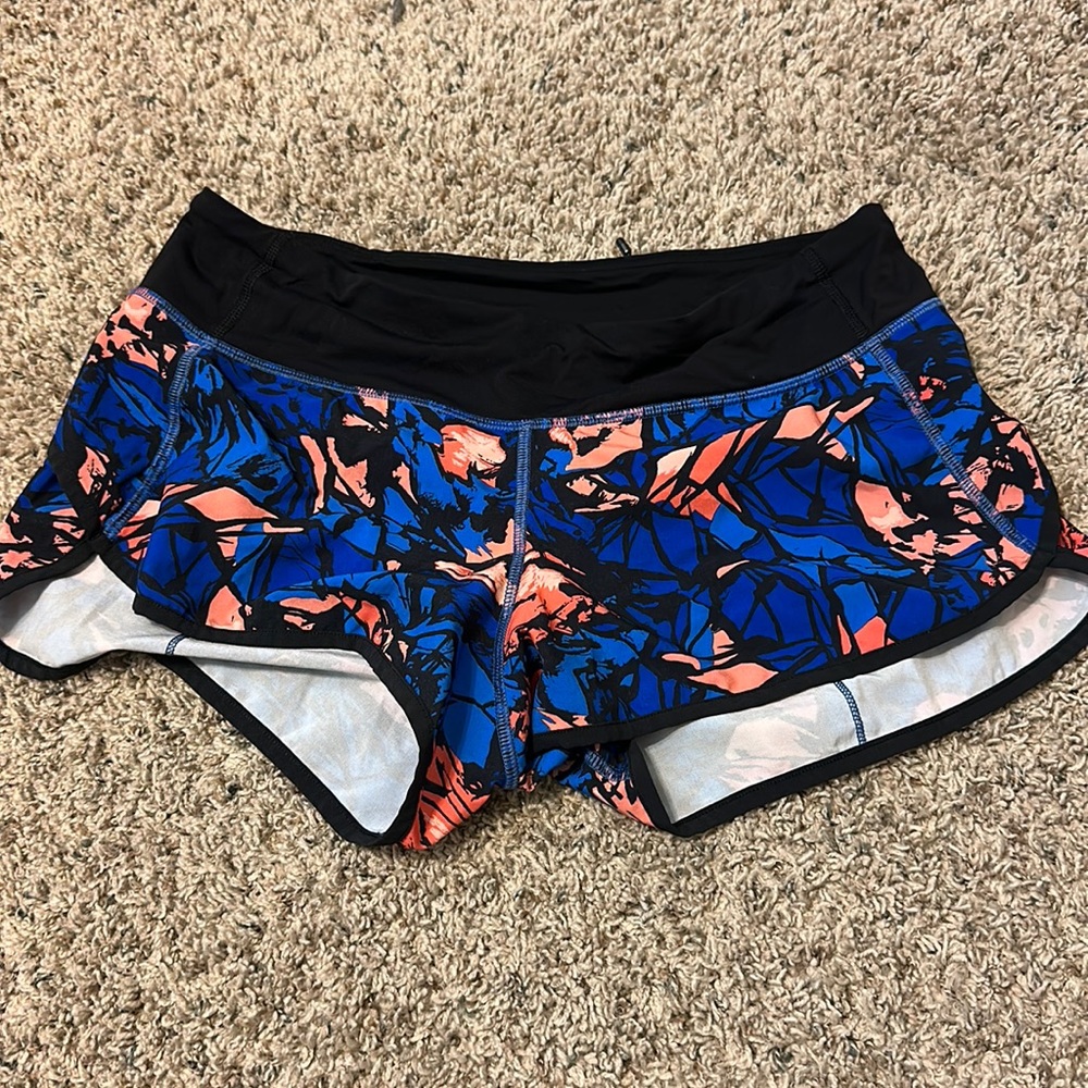 RARE lululemon speed up shorts, discontinued print!!!
